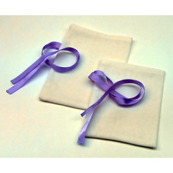 Linen gift bags with lilac ribbon